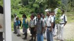 Siswa kellas 1 SMA YPK Aitumeri Kaibi saat apel siang mendengar arahan guru.