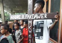 Polda PB: Tak Benar Ruben Dianiaya Polisi Sampai Tewas Pemakaman Andre R Fakdawer.