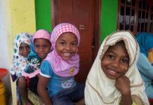 Indahnya Berbagi Jelang Ramadhan Majelis Taklim Korem 171 Anak-anak panti asuhan Papua.