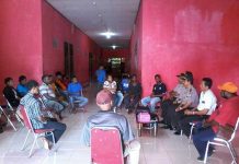 Datangi Asrama Kaimana, Polisi Bawa Kitab Suci