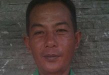 Dilarang Pemerintah, Pedagang Bangun Kembali Pasar Soyar Kepala Distrik Wasior, Alex Antoni Marani.