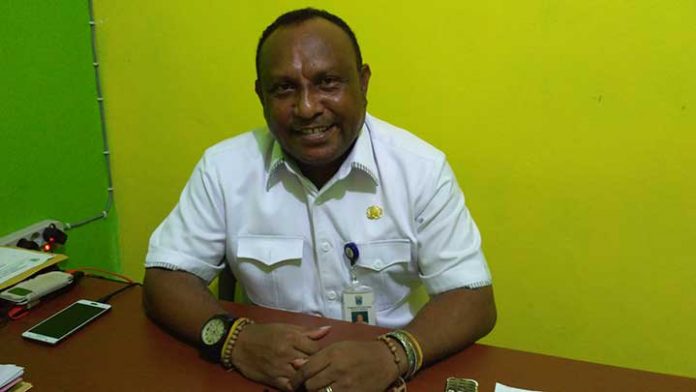 Kabid Pemberdayaan Sosial dan Penanganan Fakir Miskin Dinas Sosial Papua Barat, Marthen L Tironi, SE.,MM