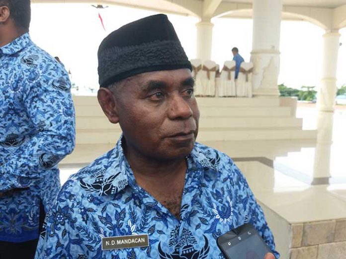 Sekprov Papua Barat, Drs Natanile D Mandacan.