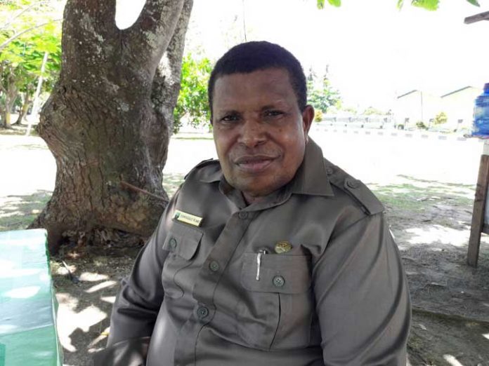 Ketua BKD DPRD Kaimana, Dominggus Ruwe.