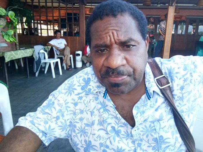 Daud Indouw, Ketua Harian KONI Papua Barat.