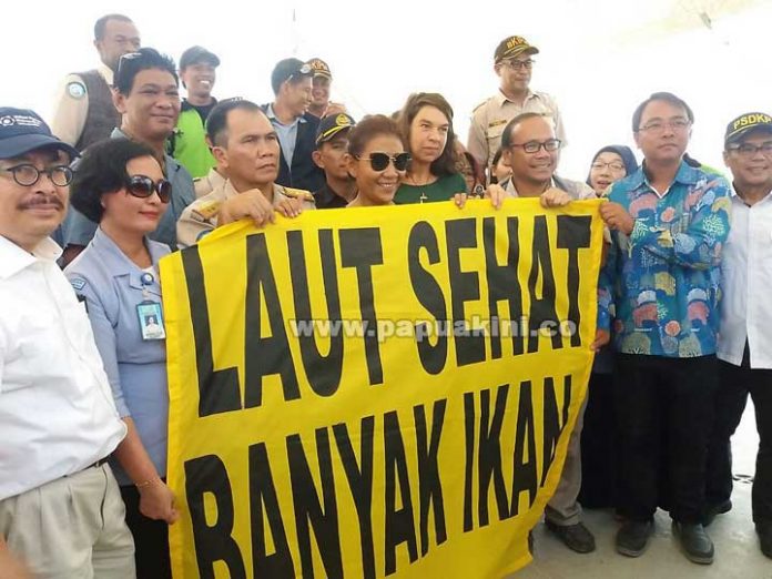 Menteri Kelautan dan Perikanan Susi Pudjiastuti di Sorong, Papua Barat, 17 Maret 2018.(foto: willem/pk)