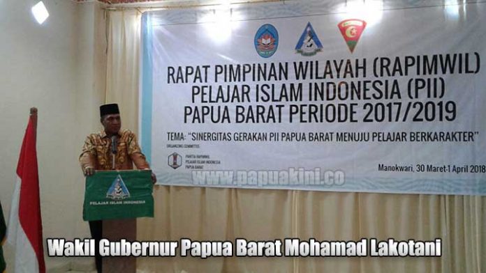 Wakil Gubernur Papua Barat Mohamad Lakotani rapimwil PII