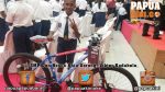 Viktor-Kadakolo-siswa-SMP-Don-Bosco-Sorong-dengan-sepeda-Presiden-Jokowi