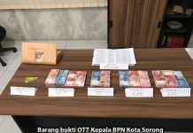 OTT, Polres Sorkot Tahan Kepala BPN dan Sita 129 Juta OTT, Polres Sorong Kota Tahan Kepala BPN
