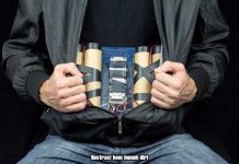 Bom Bunuh Diri Guncang 3 Gereja di Surabaya, 2 Tewas Bom Bunuh Diri Guncang 3 Gereja di Surabaya, 2 Tewas