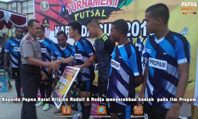 Duel Dengan Brimob, Propam Polda PB 'Kabur' ke Bali