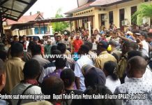 Gaji Terlambat, Massa Duduki Kantor BPKAD Bintuni