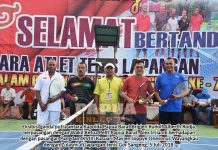 Kapolda Kalahkan Pangdam di Lapangan Tenis Kapolda Kalahkan Pangdam di Lapangan Tenis
