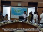 Gubernur-Papua-Barat-bersama-Menko-Polhukam-dan-Mendagri