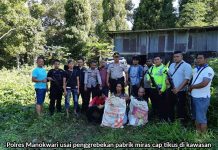 Polisi Grebek Pabrik CT di Belakang Kantor Gubernur Polisi Grebek Pabrik CT di Belakang Kantor Gubernur