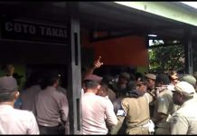 Pemkab Manokwari Eksekusi 8 Rumah di Rendani Pemkab Manokwari Eksekusi 8 Rumah