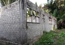 SD di Wondama Ini Tanpa Guru dan Murid SD di Wondama Ini Tanpa Guru dan Murid