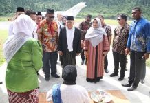 KH Ma’aruf Amin Sudah Tiba di Raja Ampat KH Ma'aruf Amin Sudah Tiba di Raja Ampat