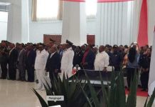 Gubernur Papua Lantik Bupati-Wabup Paniai Gubernur Papua Lantik Bupati-Wabup Paniai