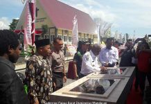 Gereja dan Masjid Polda Papua Barat Diresmikan Gereja dan Masjid Polda Papua Barat Diresmikan