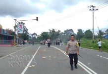 Ruas Jalan Amban Dipalang, Sempat Lumpuh 5 Jam Ruas Jalan Amban Dipalang, Sempat Lumpuh 5 Jam