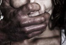 Gadis Cantik di Bintuni Lolos Perkosaan dan ‘Pencoblosan’ Gadis Cantik di Bintuni Lolos Perkosaan dan 'Pencoblosan'