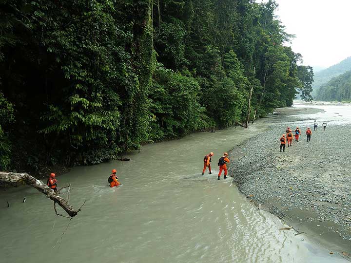 kali-wariori Pedulang Emas Tewas di Kali Wariori, Bukti Penambangan Ileggal Masih Aktif