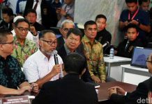 Tim Hukum Prabowo-Sandi Ajukan Gugatan ke MK Tim Hukum Prabowo-Sandi Ajukan Gugatan ke MK