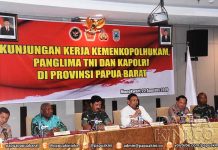 Wiranto Tegaskan Kedatangannya ke Manokwari Bukan Mata Mata Tapi Menyapa Menko Polhukan Wiranto Ditusuk di Pandeglang, Pelaku Diduga Simpatisan ISIS