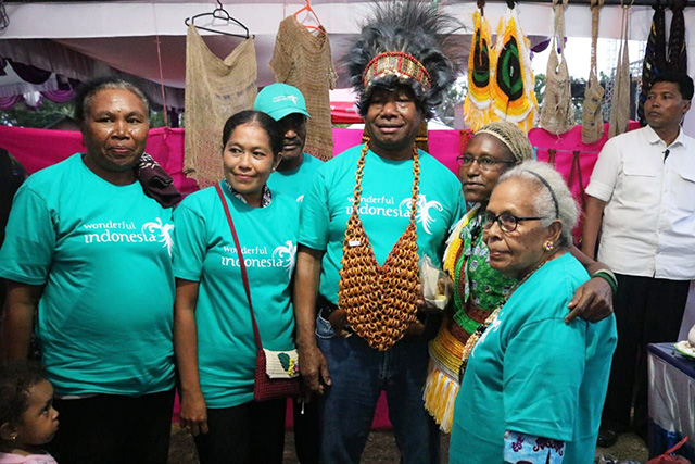Festival-Seni-Budaya-Papua-Barat Gubernur Minta Poles Mutiara Hitam Budaya Papua Barat