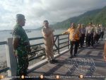 Gubernur-Papua-Barat-di-Taman-Kota-Kaimana