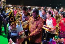 Ribuan Warga Hadiri Pesta Rakyat HUT Manokwari Ribuan Warga Hadiri Pesta Rakyat HUT Manokwari