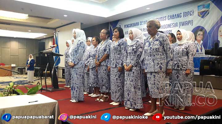 IWAPI-Manokwari Kukuhkan IWAPI Manokwari, Bupati Ingatkan Rangkul Usaha Kecil