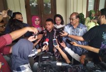 Ketua Pansus Papua Tegaskan Partai Politik Lokal ke Menkopolhukam Ketua Pansus Papua Tegaskan Partai Politik Lokal ke Menkopolhukam