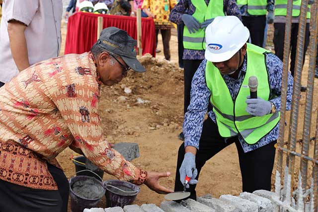 peletakan-batu-pertama-bpkp-papua-barat 7 Tahun di Papua Barat, Perwakilan BPKP Masih Sewa Kantor