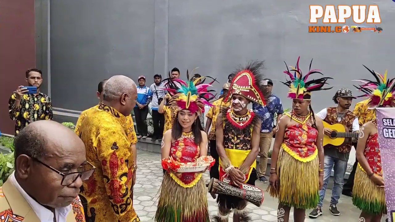 Prosesi Peresmian Kantor LPPD Papua Barat