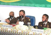 Ketua KPU Supiori Divonis 4 Tahun, Kajari Biak Ingatkan Kerja Jujur Ketua KPU Supiori Divonis 4 Tahun, Kajari Biak Ingatkan Kerja Jujur