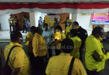 Ketua Golkar Kota Sorong, Manokwari, dan Pegaf Dihalangi Ikut Musda Golkar Papua Barat, LJ dan Pendukung Walkout Ketua Golkar Kota Sorong, Manokwari, dan Pegaf Dihalangi Ikut Musda Golkar Papua Barat, LJ dan Pendukung Walkout