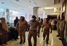 Gubernur Pimpin Rapat Seluruh Bupati/Walikota Tentang Penerimaan Secaba Otsus dan CPNS 2019 Gubernur Pimpin Rapat Seluruh Bupati/Walikota Tentang Penerimaan Secaba Otsus dan CPNS 2019