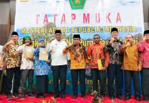 Menag Maraton Berbagai Acara di Papua Barat Menag Maraton Berbagai Acara di Papua Barat