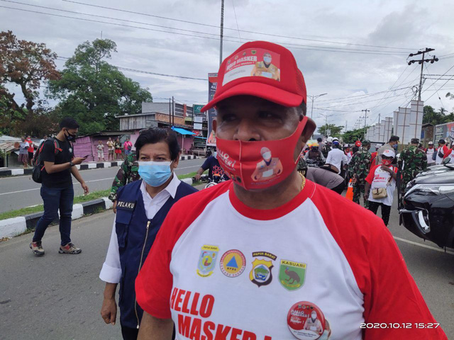 HUT ke-21 Papua Barat, Satgas Covid-19 Bagi Masker dan Kelambu