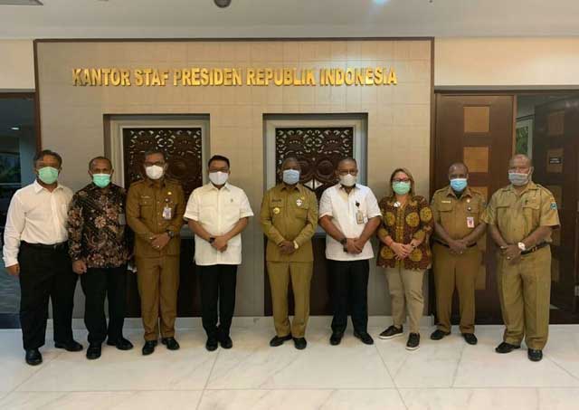 Gubernur Papua Barat Sampaikan Rencana Pembangunan ke Kepala Staf Kepresidenan