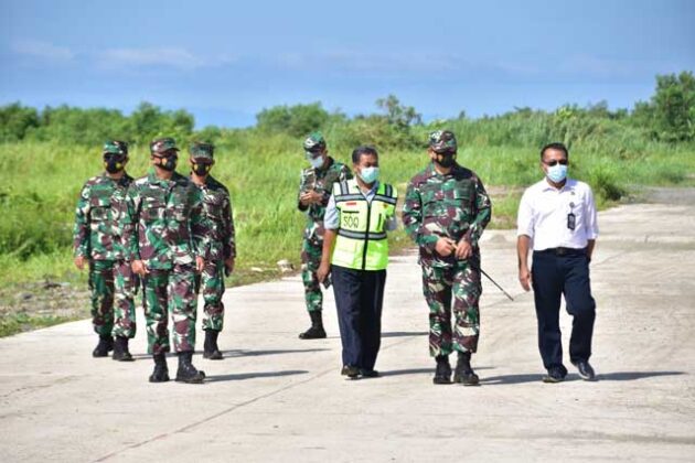 omandan Pasmar 3 Tinjau Latihan Yontaifib 3 Marinir