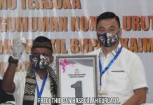 MK Sahkan Fredi Thie – Hasbullah Furuada Pemenang Pilkada Kaimana MK Sahkan Fredi Thie - Hasbullah Furuada Pemenang Pilkada Kaimana