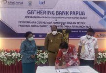 Bank Papua Serahkan CSR, Terima Kasih Pemprov Papua Barat Pindahkan RKUD Bank Papua Serahkan CSR, Terima Kasih Pemprov Pindahkan RKUD