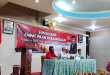 Sanusi Rahaningmas Sosialisasikan Empat Pilar Kebangsaan di Manokwari Sanusi Rahaningmas Sosialisasikan Empat Pilar Kebangsaan di Manokwari