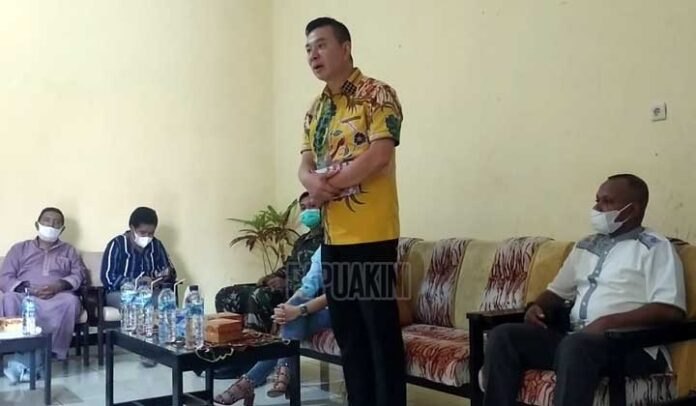Freddi Thie Bakal Cek dan Sedapatnya Penuhi Aspirasi Mahasiswa Kaimana