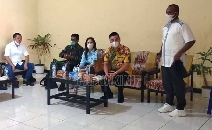 Wakil Bupati Ingatkan Mahasiswa Kaimana Harus Jadi Teladan