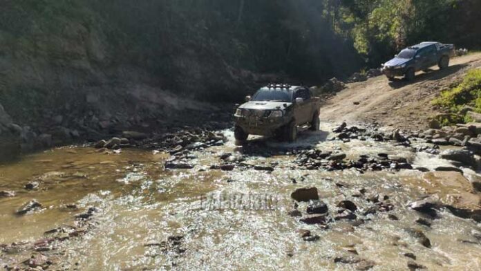 jalan-papua-barat Kementerian PUPR Alokasikan 3,67 T Bangun Infrastruktur Papua Barat, 6,12 T Papua