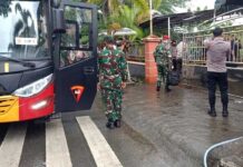 Panglima TNI Cek Langsung Pengamanan Paskah di Manokwari Panglima TNI Cek Langsung Pengamanan Paskah di Manokwari